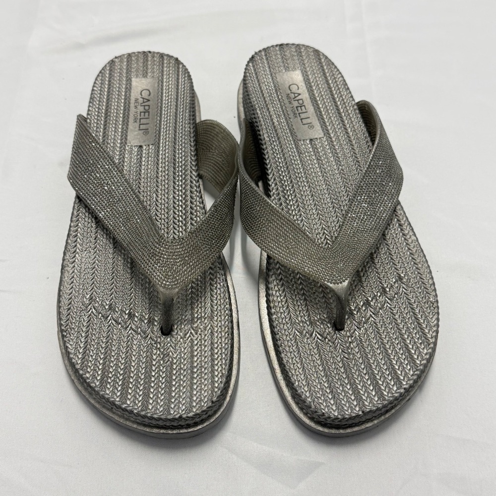 Capelli New York Womens Silver Metallic Glitter Platform Flip Flop Sandals 9 - Picture 2 of 8